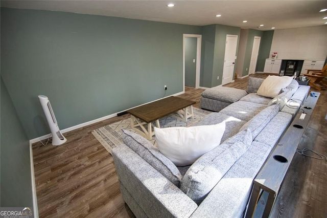 255 Fieldstone Lane, Dallas, GA 30132