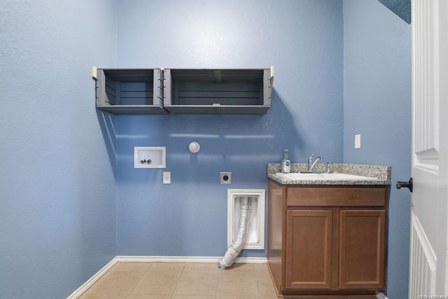 13911 ATHOL IS, San Antonio, TX 78245