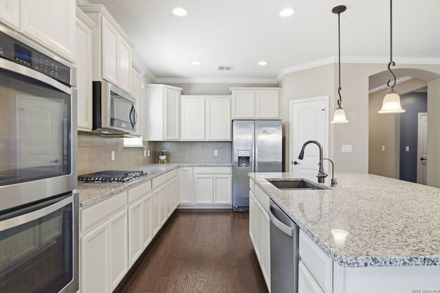 13911 ATHOL IS, San Antonio, TX 78245