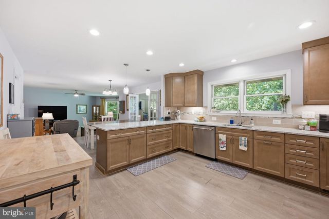 2214 ARAPAHOE AVE, Catonsville, MD 21228