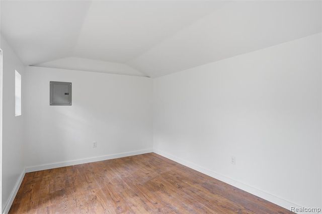 11221 Meadowood Drive, Brighton, MI 48114