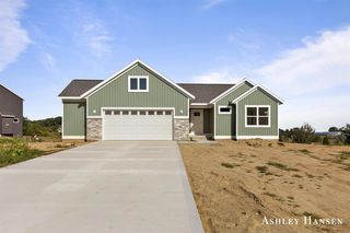 3039 Rabbit Run, Lowell, MI 49331