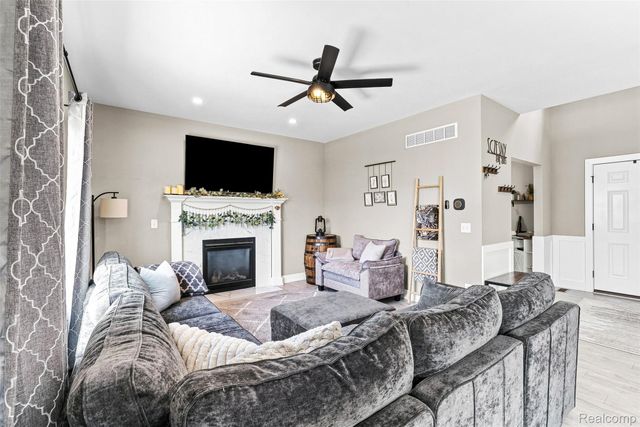 5113 Westminster Drive, Dundee Village, MI 48131