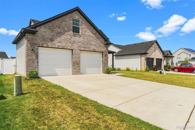 5113 Westminster Drive, Dundee Village, MI 48131
