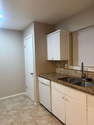 3938 University Drive, Garland, TX 75043