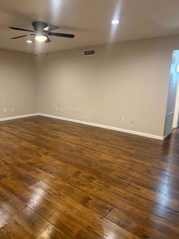 3938 University Drive, Garland, TX 75043