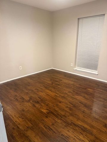 3938 University Drive, Garland, TX 75043