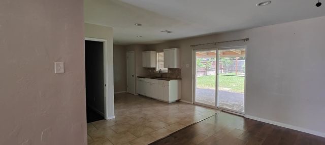 3938 University Drive, Garland, TX 75043
