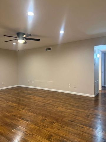 3938 University Drive, Garland, TX 75043