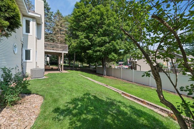 15481 Michele Lane, Eden Prairie, MN 55346