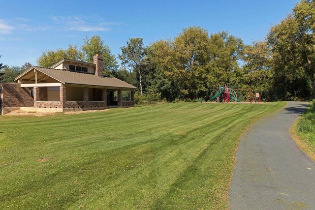 15481 Michele Lane, Eden Prairie, MN 55346