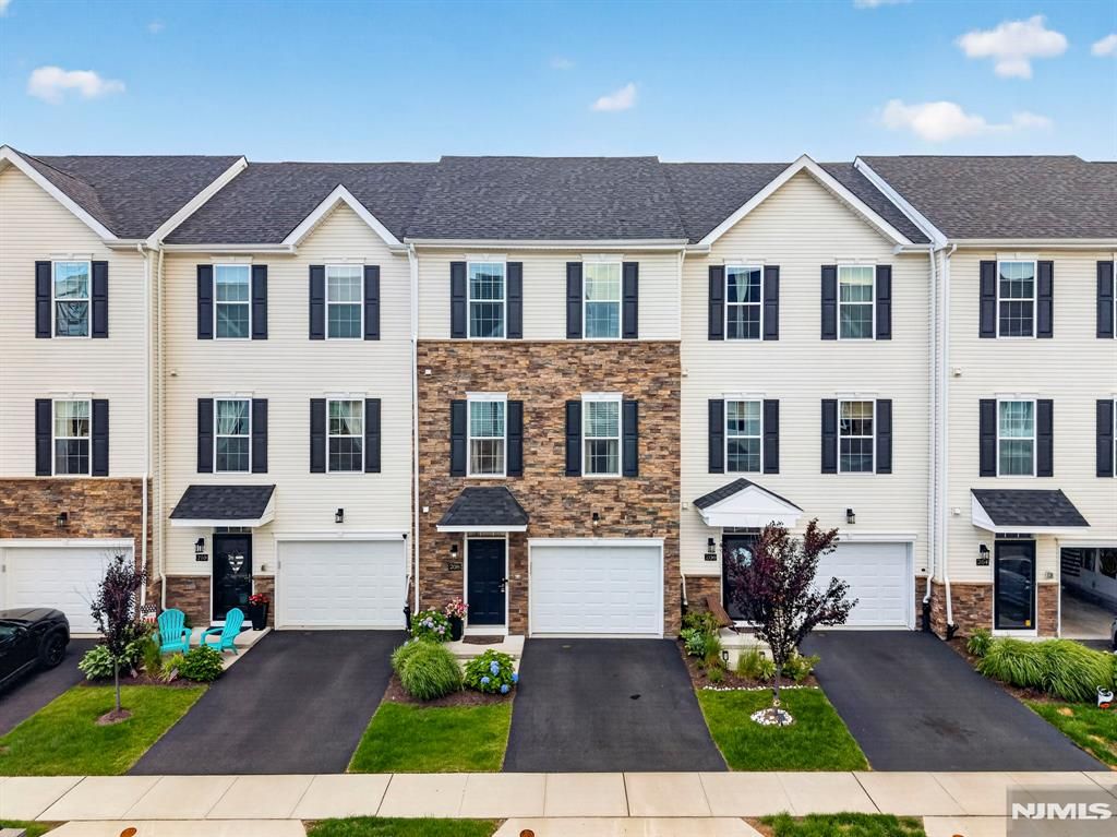 208 Revival Road 2108, Brick, NJ 08723