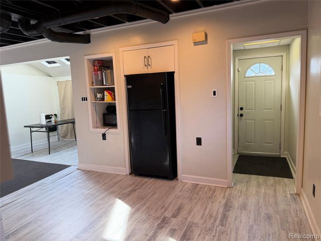 2620 Zinow Street, Hamtramck, MI 48212