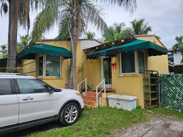 4021 SW 6th St, Miami, FL 33134
