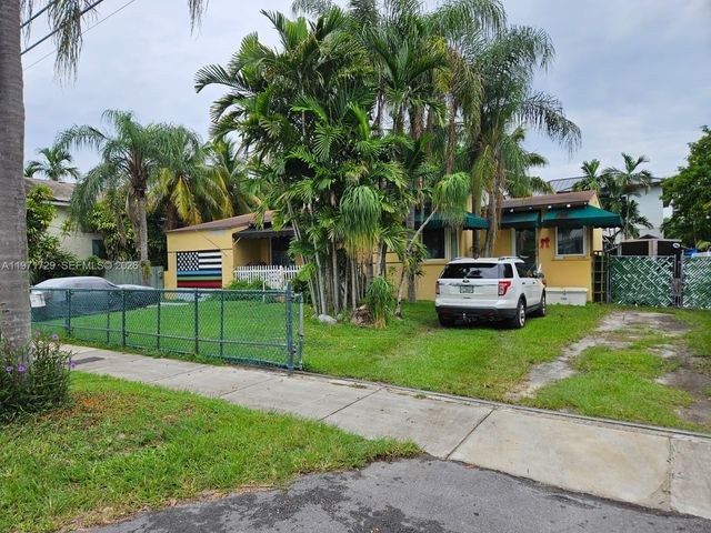 4021 SW 6th St, Miami, FL 33134