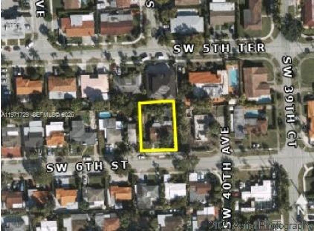 4021 SW 6th St, Miami, FL 33134