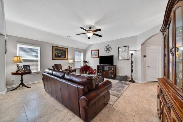 214 Pleasant Hill Way, Conroe, TX 77304