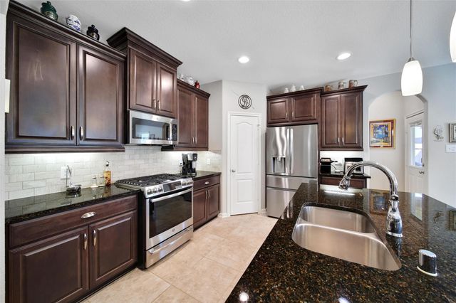 214 Pleasant Hill Way, Conroe, TX 77304