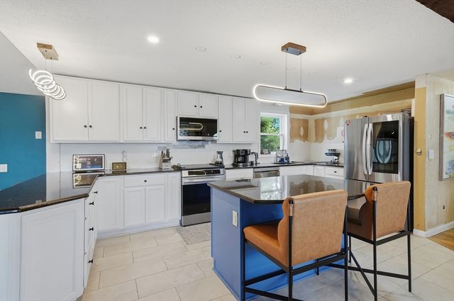 55 New Caster Drive, Lowell, MA 01854