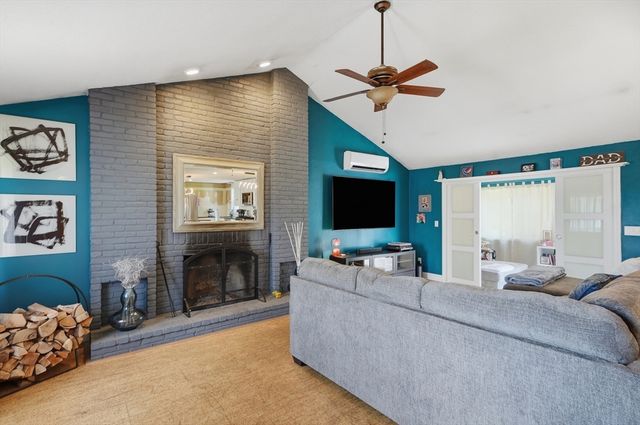 55 New Caster Drive, Lowell, MA 01854