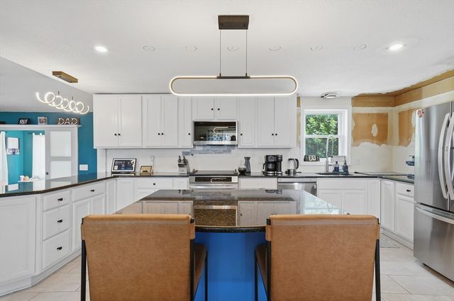 55 New Caster Drive, Lowell, MA 01854