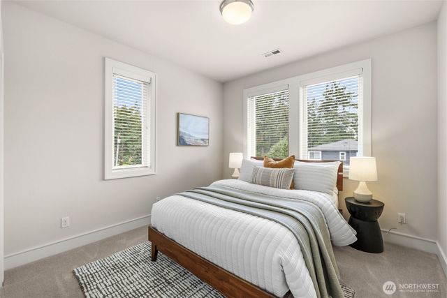 8431 SE 39th Street, Mercer Island, WA 98040