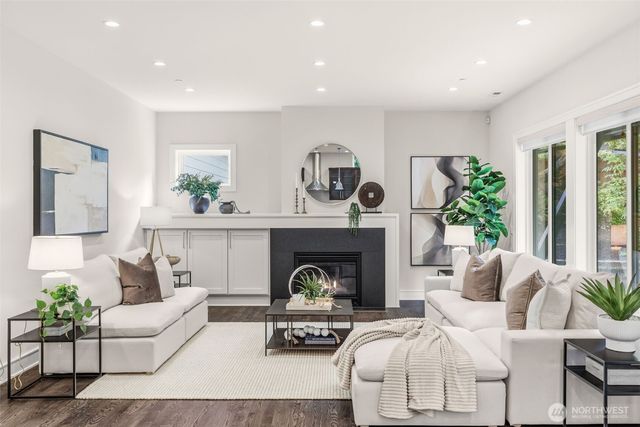 8431 SE 39th Street, Mercer Island, WA 98040