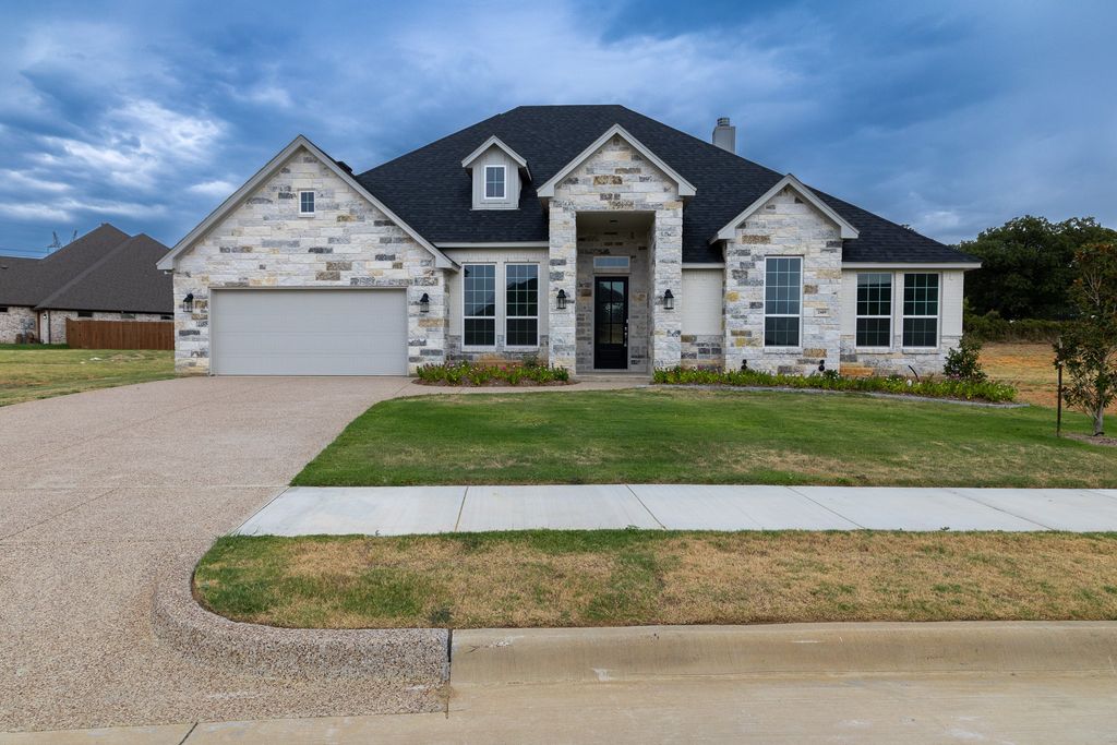 2489 Timber Hills Drive, Burleson, TX 76028