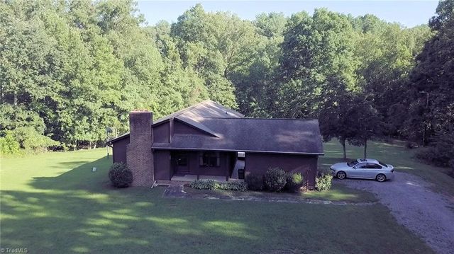 307 Valleygreen Trail, Pinnacle, NC 27043