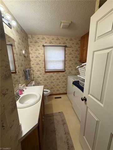 307 Valleygreen Trail, Pinnacle, NC 27043