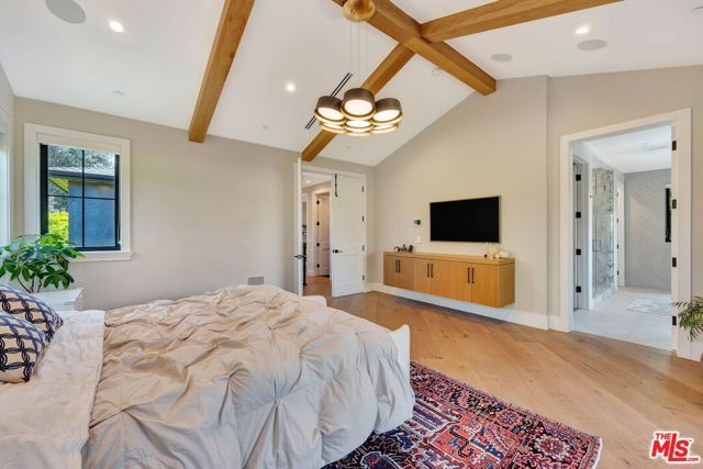 4145 Tujunga Avenue, Los Angeles, CA 91604
