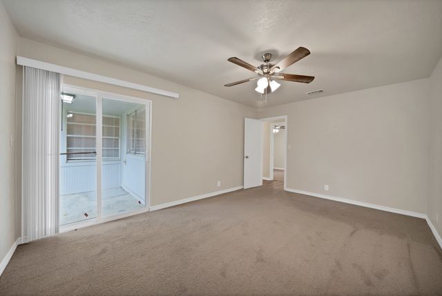 502 Pinebluff Drive, Lewisville, TX 75067