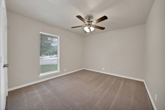502 Pinebluff Drive, Lewisville, TX 75067