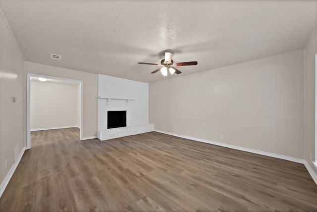 502 Pinebluff Drive, Lewisville, TX 75067
