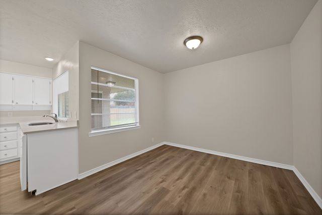 502 Pinebluff Drive, Lewisville, TX 75067