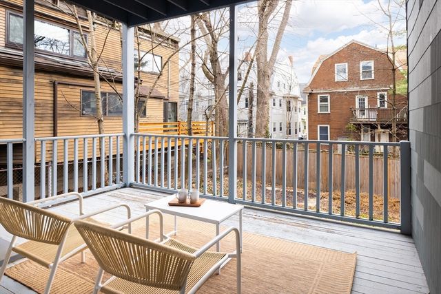 28 Inman Street 1, Cambridge, MA 02139