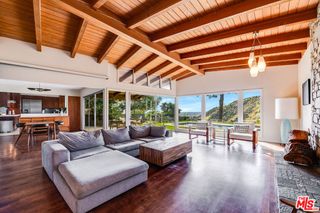 2431 Carman Crest Drive, Los Angeles, CA 90068