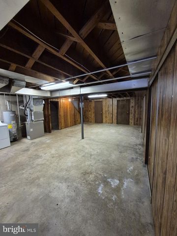 4905 BRIARCLIFT RD, Baltimore, MD 21229