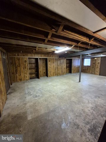 4905 BRIARCLIFT RD, Baltimore, MD 21229