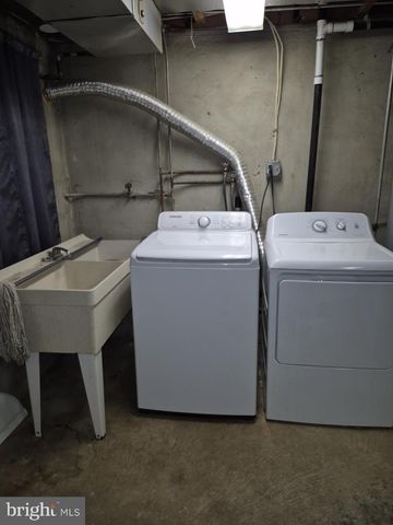 4905 BRIARCLIFT RD, Baltimore, MD 21229