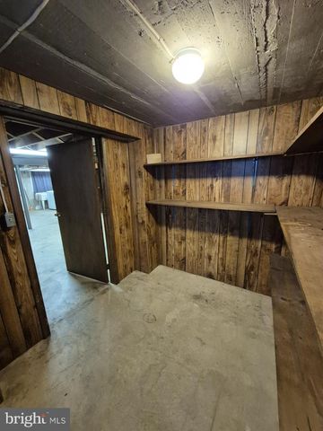 4905 BRIARCLIFT RD, Baltimore, MD 21229