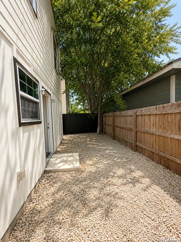 626 IOWA ST, San Antonio, TX 78203