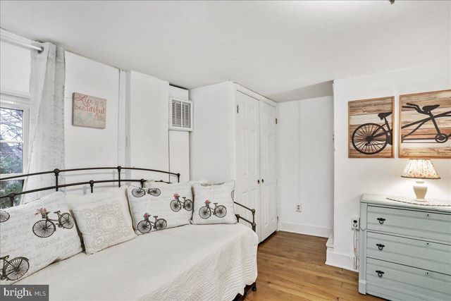 8709 SHEPHERDSTOWN PIKE, Shepherdstown, WV 25443