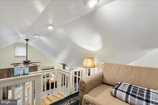 8709 SHEPHERDSTOWN PIKE, Shepherdstown, WV 25443