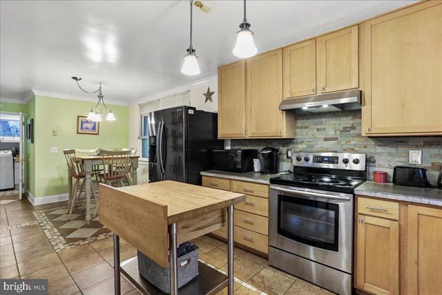 8709 SHEPHERDSTOWN PIKE, Shepherdstown, WV 25443