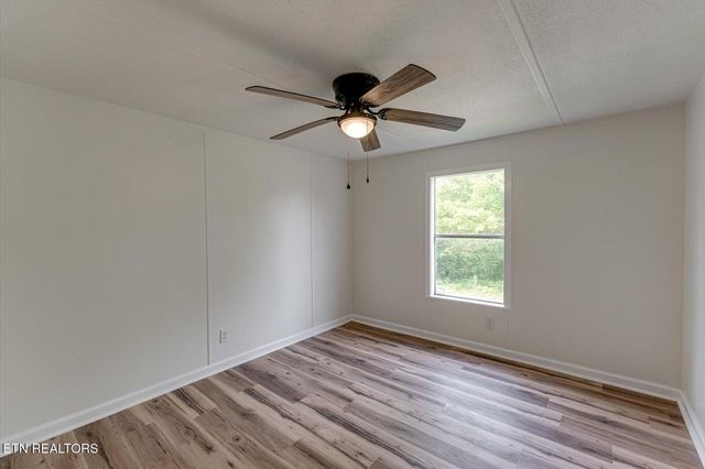 135 Mt View Rd, Sweetwater, TN 37874