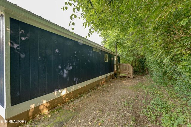 135 Mt View Rd, Sweetwater, TN 37874