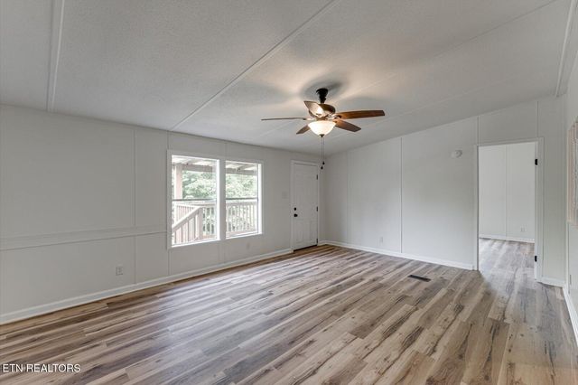 135 Mt View Rd, Sweetwater, TN 37874