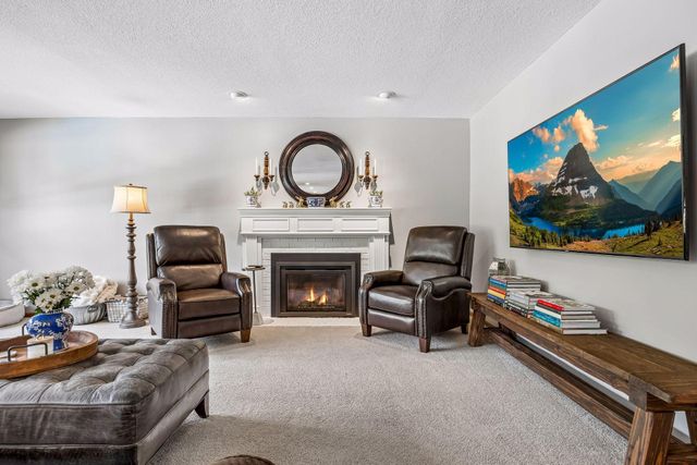 210 Piedmont Court, Chanhassen, MN 55317
