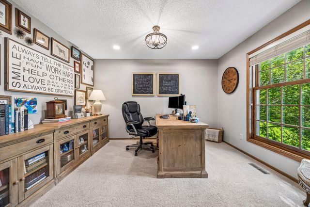 210 Piedmont Court, Chanhassen, MN 55317